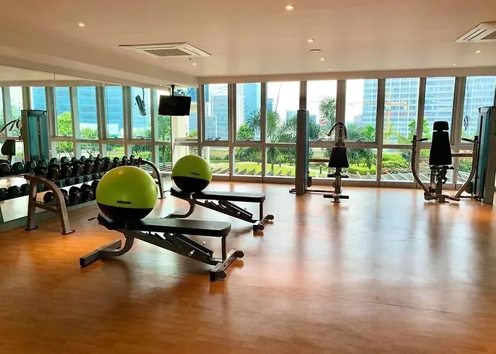 1br Executive Unit In Uptown Parksuites Bgc Apartment