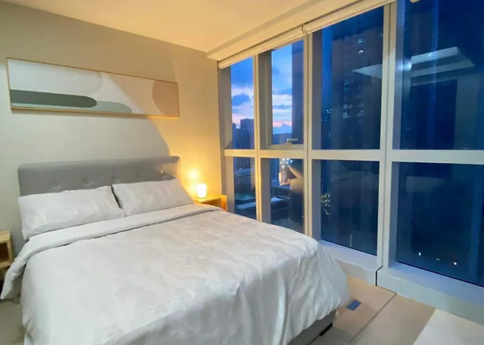 1br Executive Unit In Uptown Parksuites Bgc