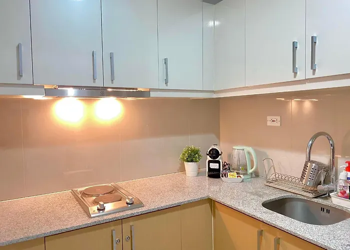 1br Executive Unit In Uptown Parksuites Bgc Apartment *