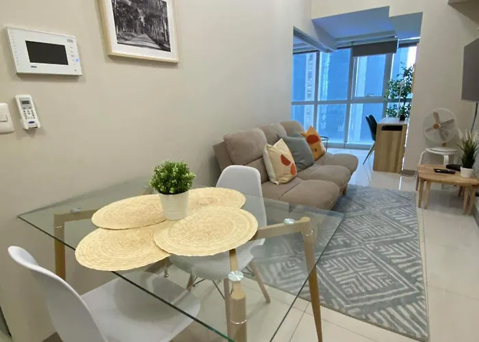 1br Executive Unit In Uptown Parksuites Bgc * Manila