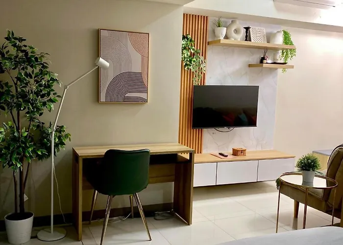 1br Executive Unit In Uptown Parksuites Bgc *