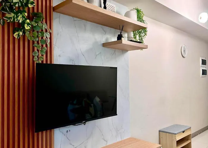 1br Executive Unit In Uptown Parksuites Bgc * Manila